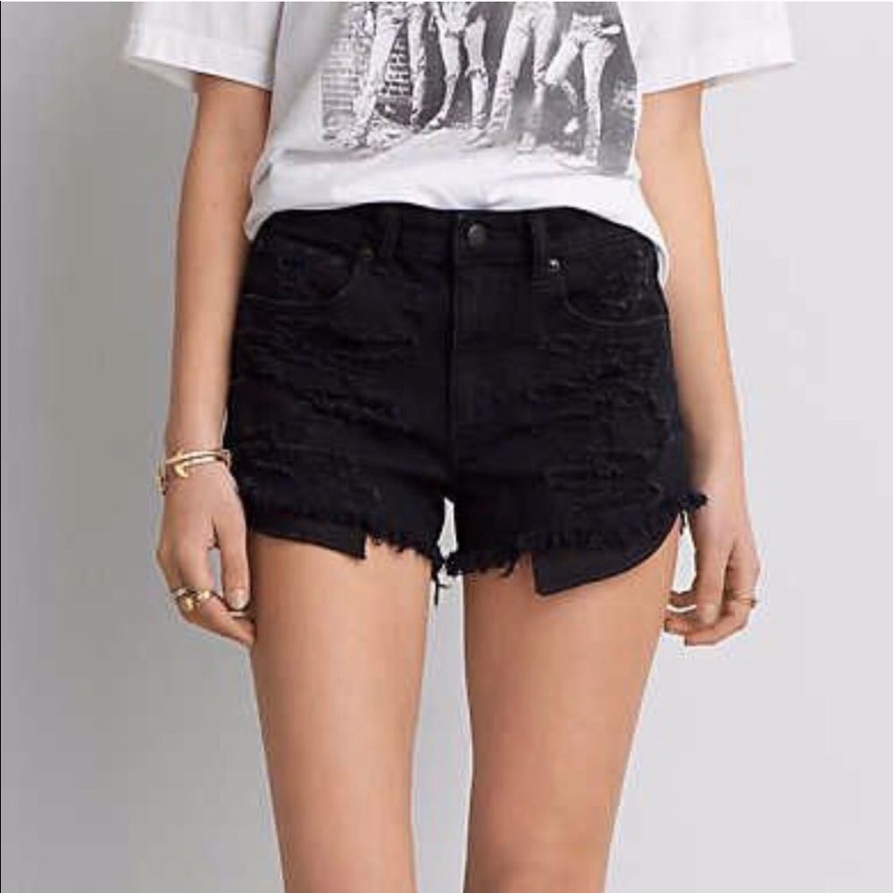 ✨2/$20 American Eagle Vintage Hi Rise Festival Jean Shorts Black Distressed Sz 0 - Picture 3 of 12